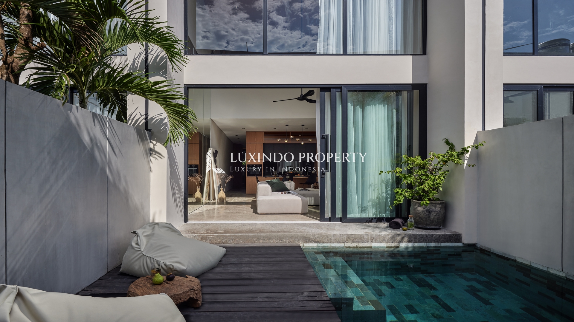 UMALAS - MINIMALIST 3 BEDROOM VILLA IN PRIME LOCATION (LHV942)